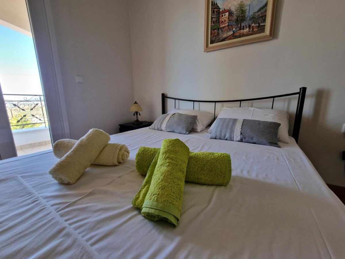 Villa Liana : Luxury Villa With Fantastic Sea View, Near Airport Pórto Ráfti Esterno foto